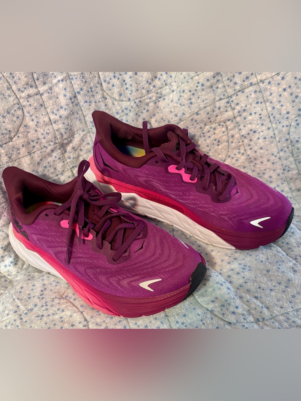 Hoka One One Arahi 6 purple Sneakers Athletic Shoes women size 7